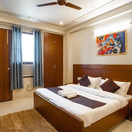 The Lodgers 2 Bhk Serviced Apartment Infront Of Artemis Hospital グルガウン エクステリア 写真