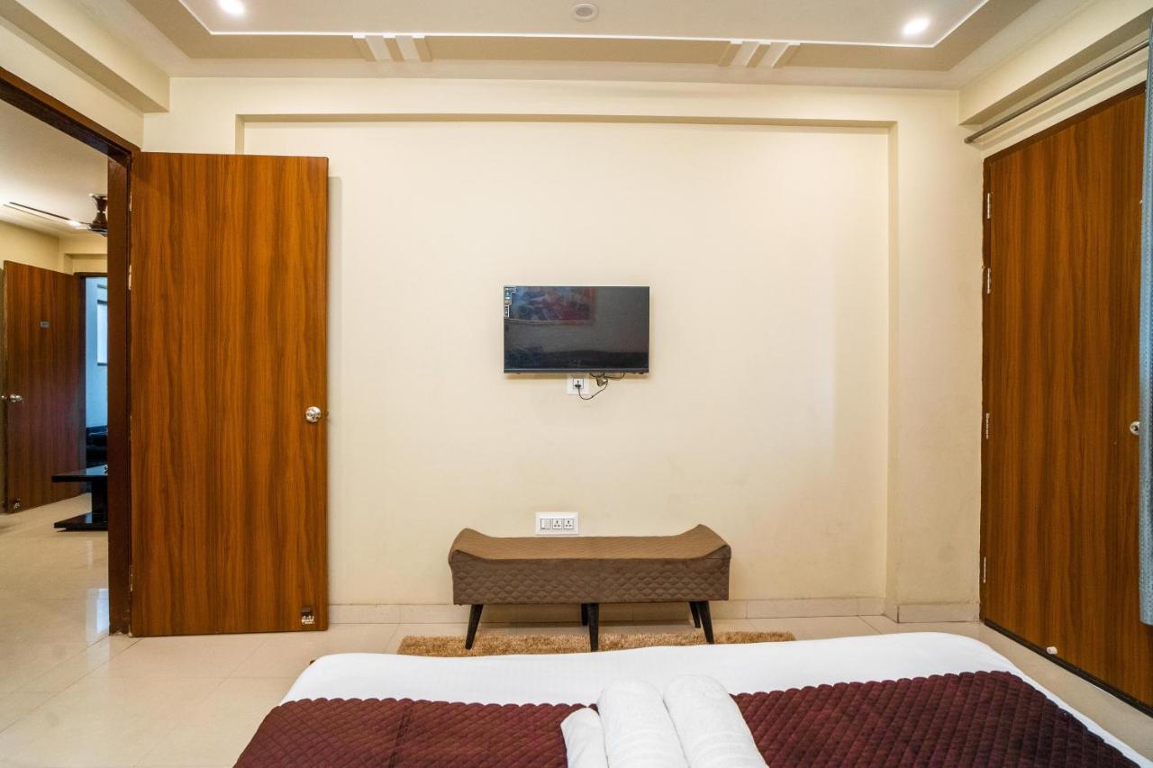 The Lodgers 2 Bhk Serviced Apartment Infront Of Artemis Hospital グルガウン エクステリア 写真